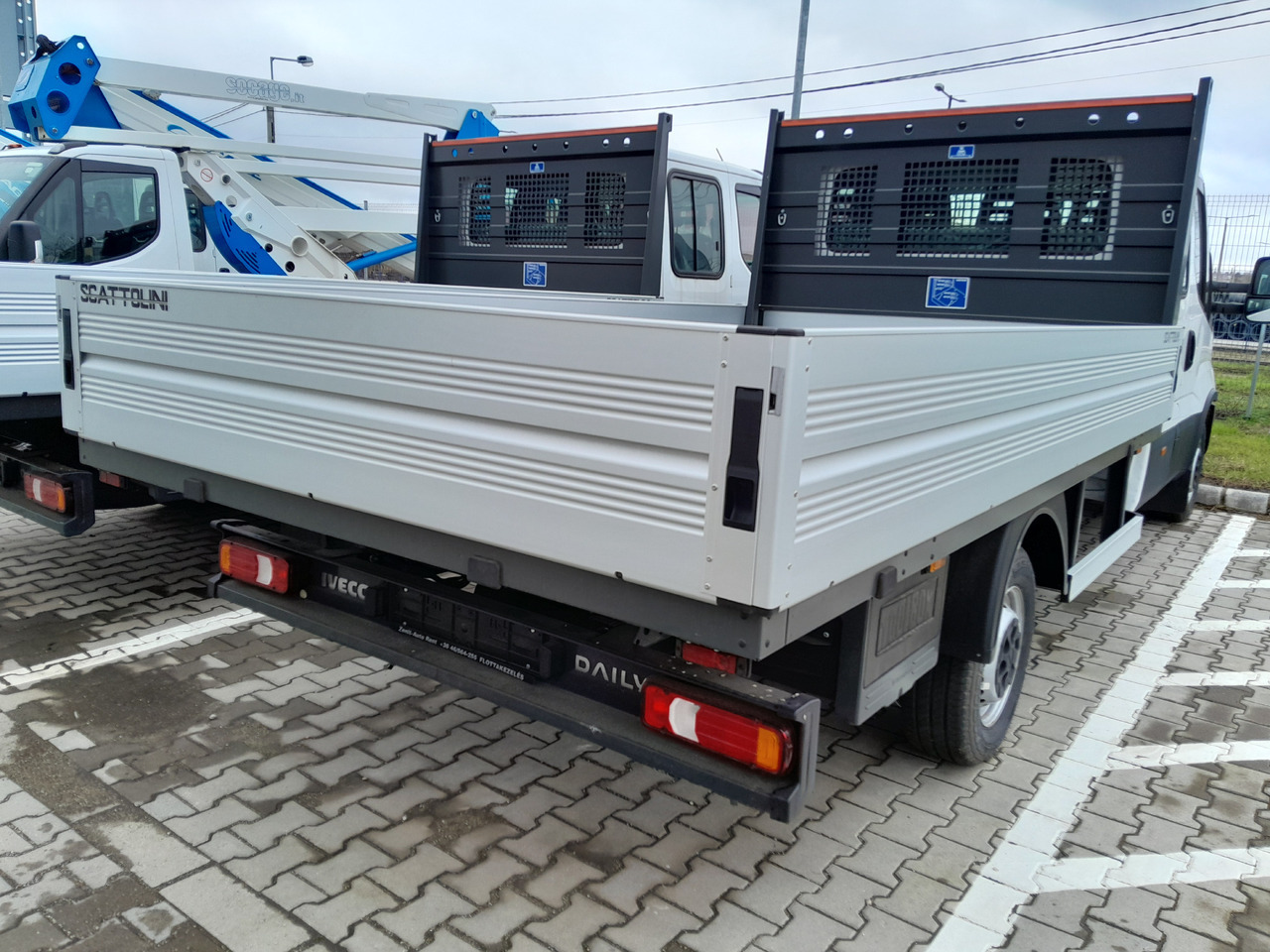 Iveco Daila 35 Daily C 18 H 3450 - Малотоннажный бортовой грузовик: фото 5 Iveco Daila 35 Daily C 18 H 3450 - Малотоннажный бортовой грузовик: фото 5