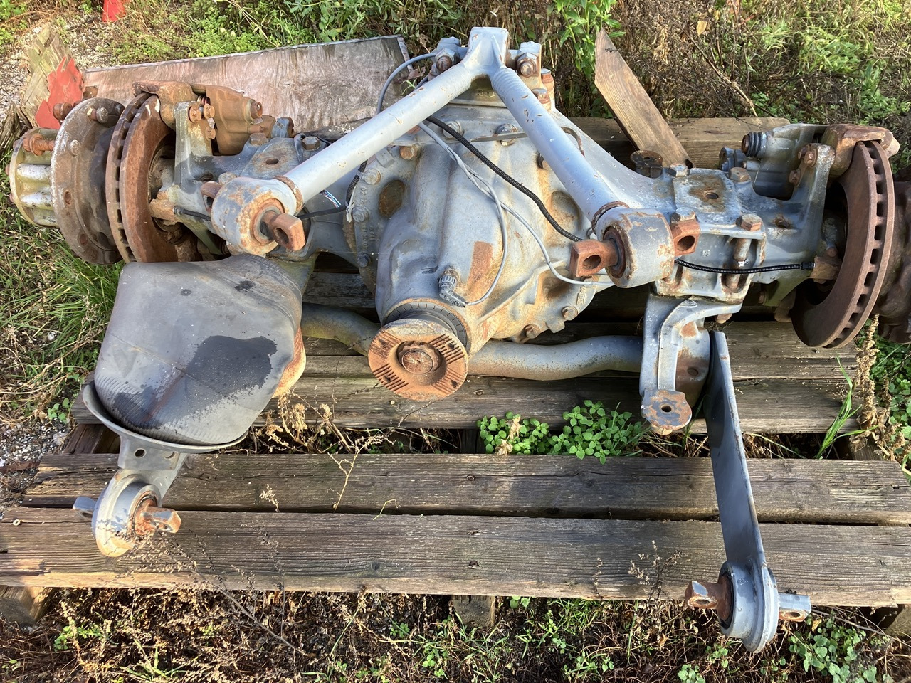 MERCEDES-BENZ Axor - Задняя ось для Грузовиков: фото 1 MERCEDES-BENZ Axor - Задняя ось для Грузовиков: фото 1