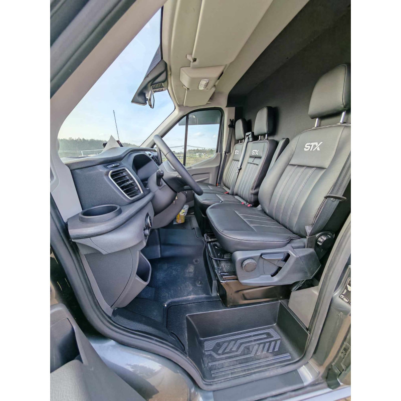 Новый Коневоз для транспортировки животных STX Ford Transit by Stephex: фото 8