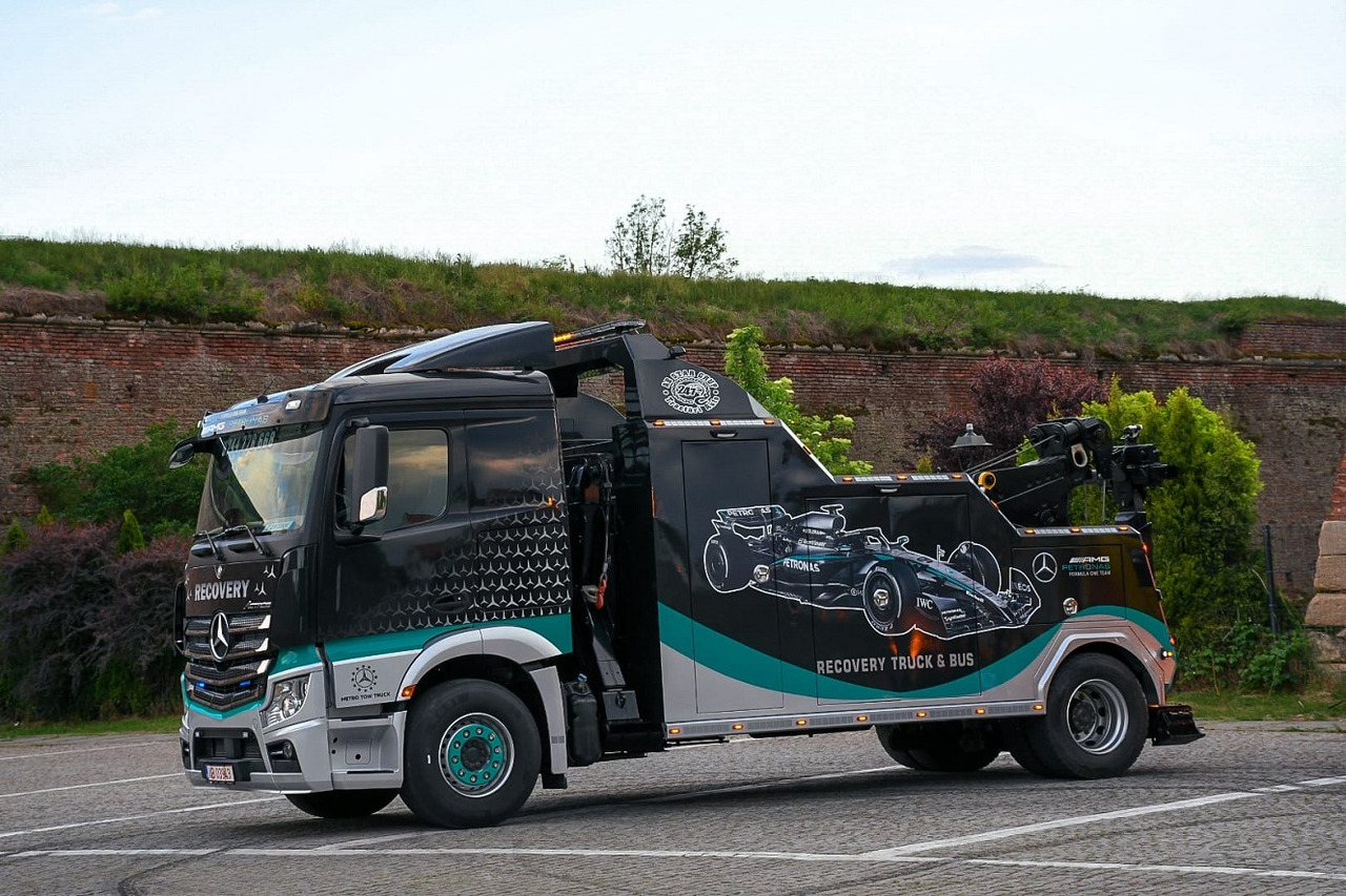 MERCEDES-BENZ Actros 2043 - Грузовик: фото 1 MERCEDES-BENZ Actros 2043 - Грузовик: фото 1