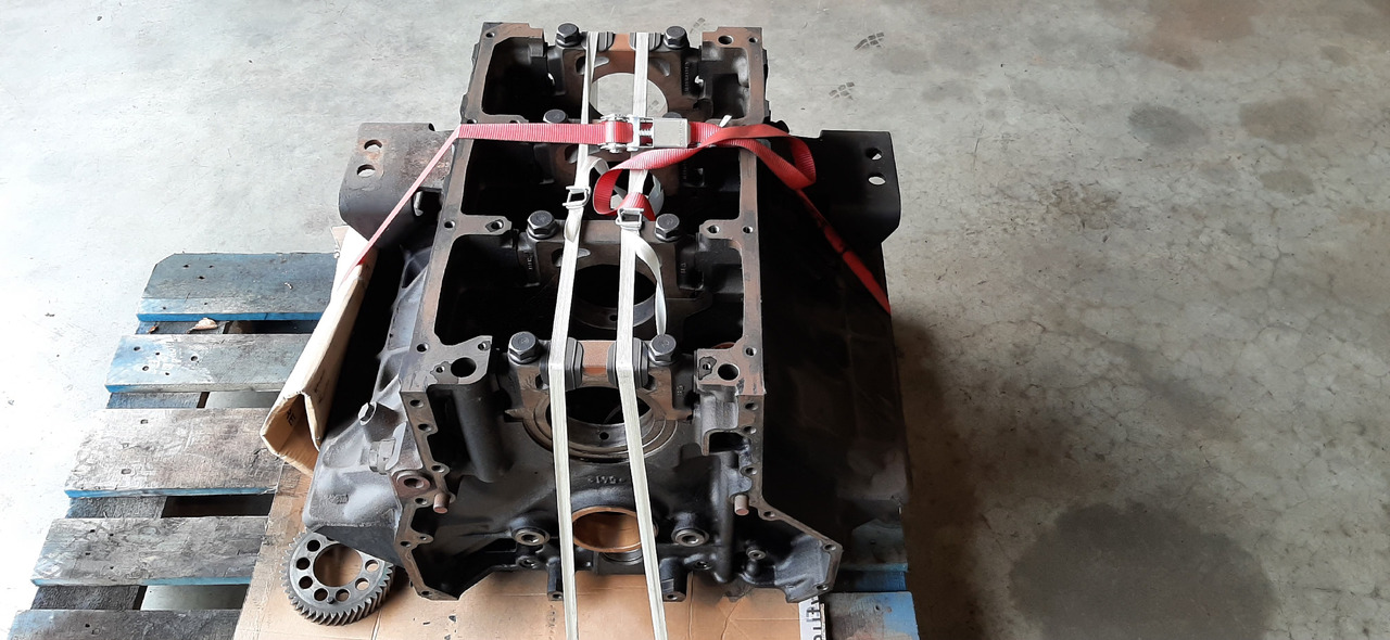 Gebrauchter Motorblock MB Actros 1844, Euro 5, Typ : OM 501 LA, Artikel - Nr. : A 541 010 21 05 - Блок цилиндров для Грузовиков: фото 1 Gebrauchter Motorblock MB Actros 1844, Euro 5, Typ : OM 501 LA, Artikel - Nr. : A 541 010 21 05 - Блок цилиндров для Грузовиков: фото 1