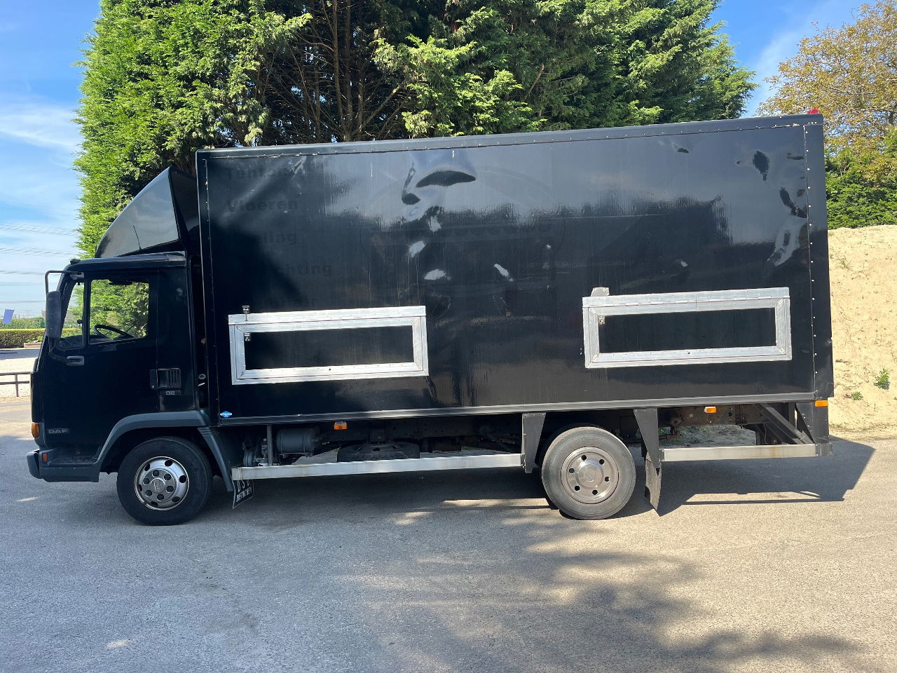 DAF 45 - Грузовик с закрытым кузовом: фото 2 DAF 45 - Грузовик с закрытым кузовом: фото 2