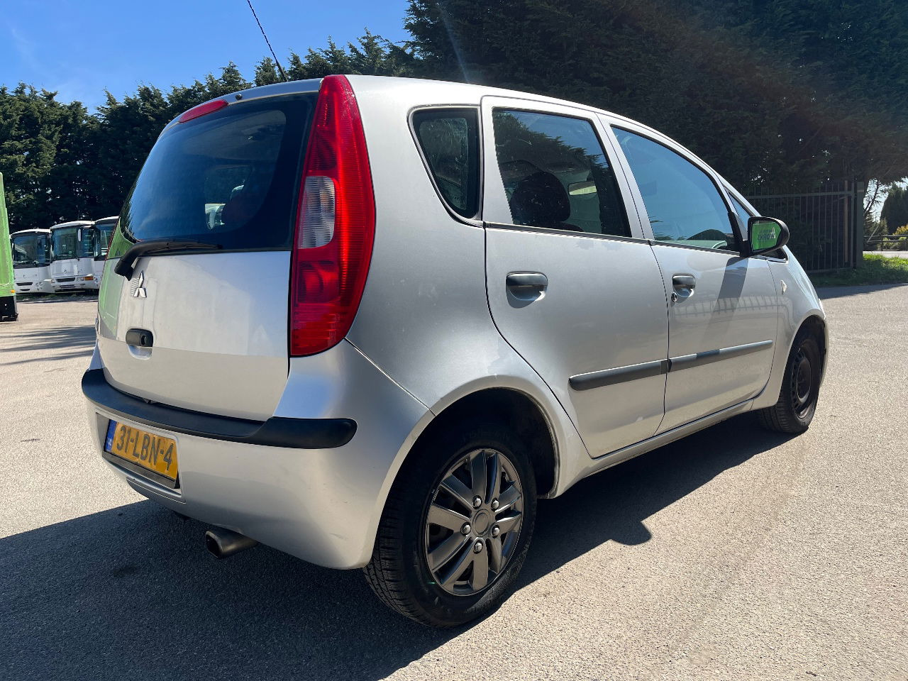 Mitsubishi Colt 1.3 Airco - Легковой автомобиль: фото 3 Mitsubishi Colt 1.3 Airco - Легковой автомобиль: фото 3