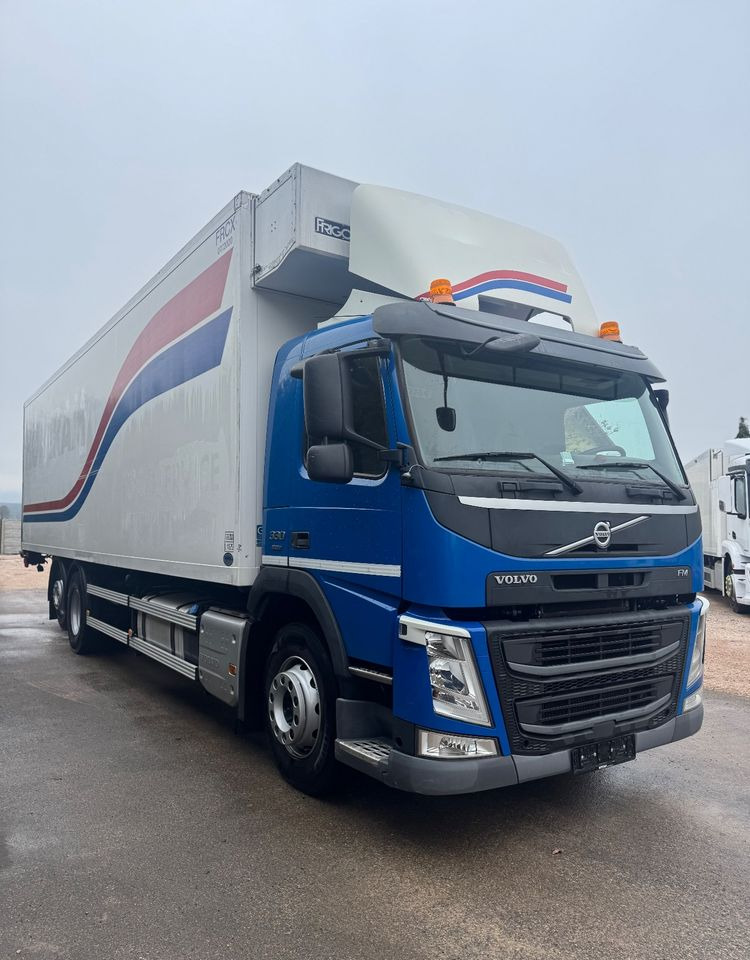 Volvo FM 330/ACC/ Euro6 /CHŁODNIA / DŁUGOŚĆ 12M /24 EURO PALET/ - Рефрижератор: фото 4 Volvo FM 330/ACC/ Euro6 /CHŁODNIA / DŁUGOŚĆ 12M /24 EURO PALET/ - Рефрижератор: фото 4