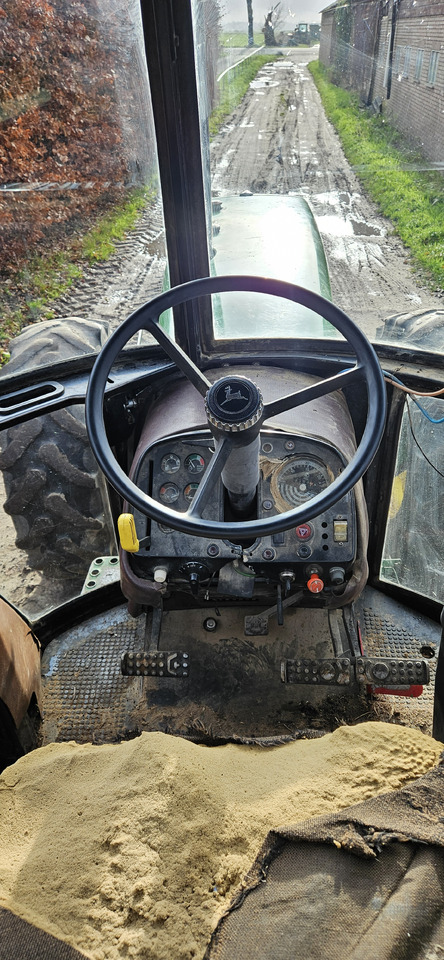 Трактор JOHN DEERE 4350: фото 8 Трактор JOHN DEERE 4350: фото 8