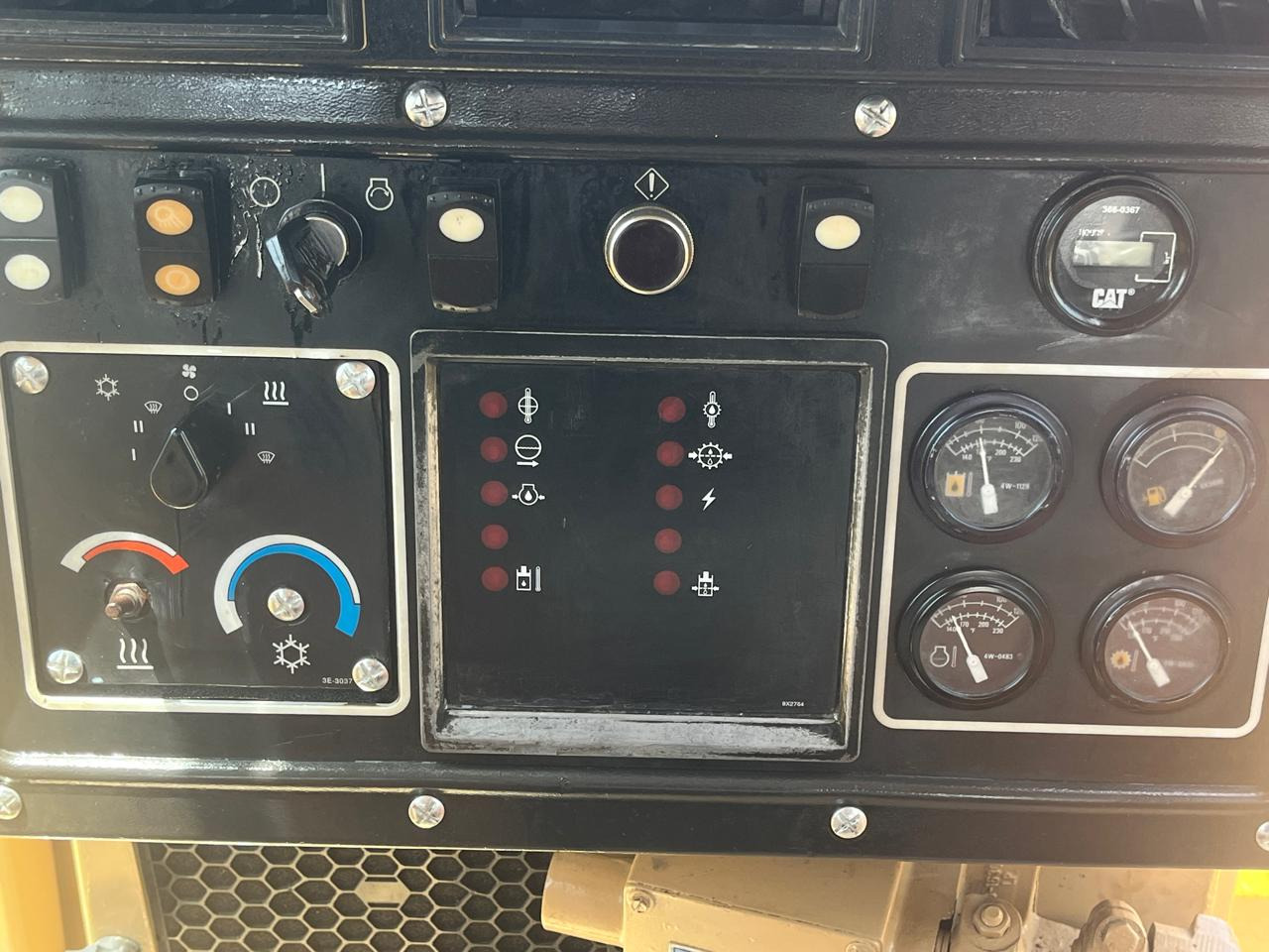 CATERPILLAR D8R - Бульдозер: фото 4 CATERPILLAR D8R - Бульдозер: фото 4