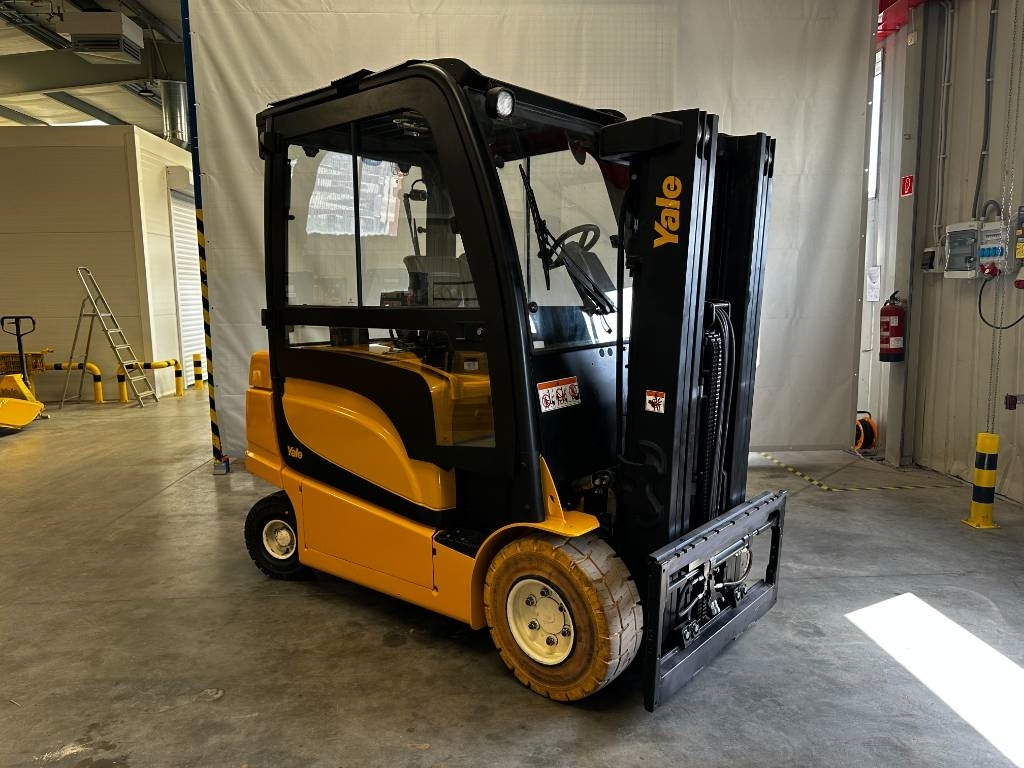Yale ERP35VL - Электропогрузчик: фото 1 Yale ERP35VL - Электропогрузчик: фото 1