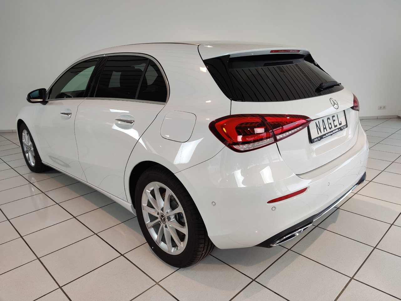 Mercedes-Benz A 220 7G-DCT Progressive Navi LED DAB Sondsystem - Универсал: фото 5 Mercedes-Benz A 220 7G-DCT Progressive Navi LED DAB Sondsystem - Универсал: фото 5