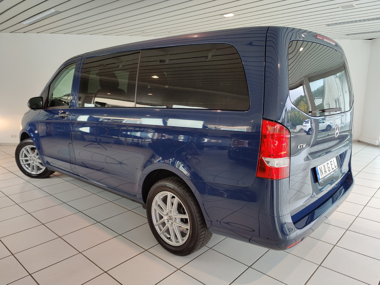 Mercedes-Benz Vito Tourer 114 CDI Pro lang 8-Sitzer Navi - Универсал: фото 3 Mercedes-Benz Vito Tourer 114 CDI Pro lang 8-Sitzer Navi - Универсал: фото 3