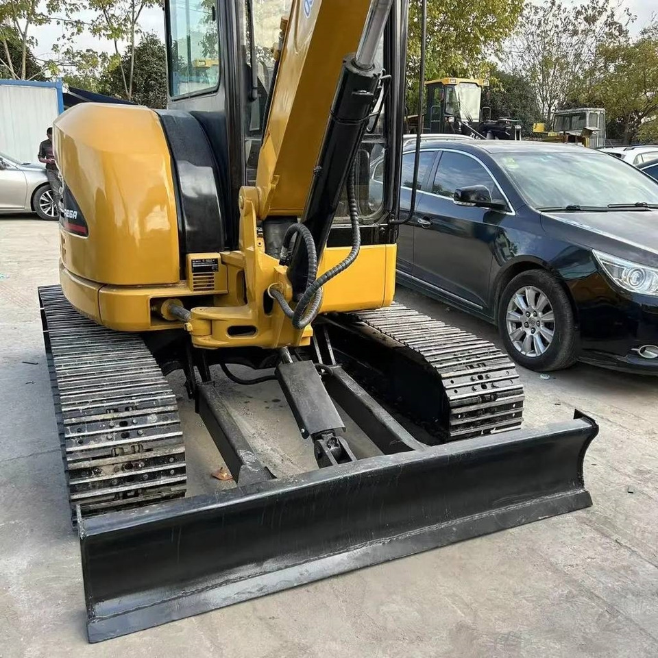 CAT 304 C CR - Мини-экскаватор: фото 2 CAT 304 C CR - Мини-экскаватор: фото 2