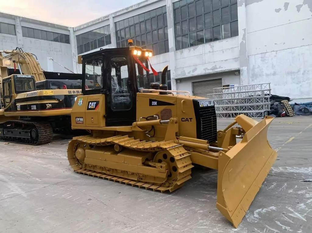 CAT D 5 K - Бульдозер: фото 3 CAT D 5 K - Бульдозер: фото 3