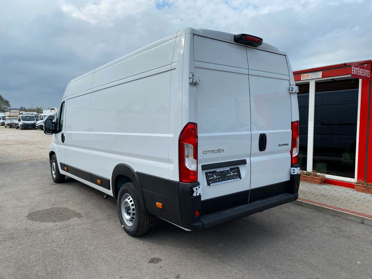 Citroën Jumper Kasten Hochraum 35 L4H2 Heavy BlueHDi 180 - Цельнометаллический фургон: фото 4 Citroën Jumper Kasten Hochraum 35 L4H2 Heavy BlueHDi 180 - Цельнометаллический фургон: фото 4