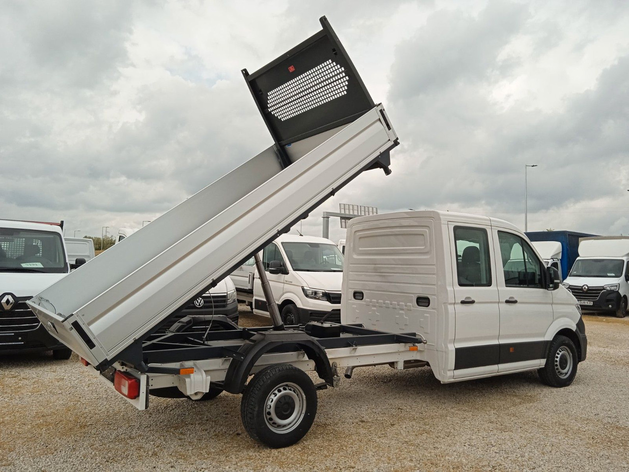 Volkswagen Crafter L4 DOKA Kipper 140Ps SOFORT - Малотоннажный самосвал, Грузопассажирский фургон: фото 4 Volkswagen Crafter L4 DOKA Kipper 140Ps SOFORT - Малотоннажный самосвал, Грузопассажирский фургон: фото 4