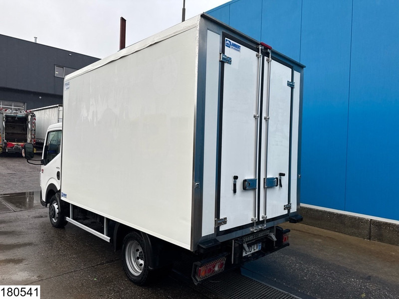 Renault ? Maxity 140 Dxi Carrier - Фургон-рефрижератор, Грузопассажирский фургон: фото 3 Renault ? Maxity 140 Dxi Carrier - Фургон-рефрижератор, Грузопассажирский фургон: фото 3