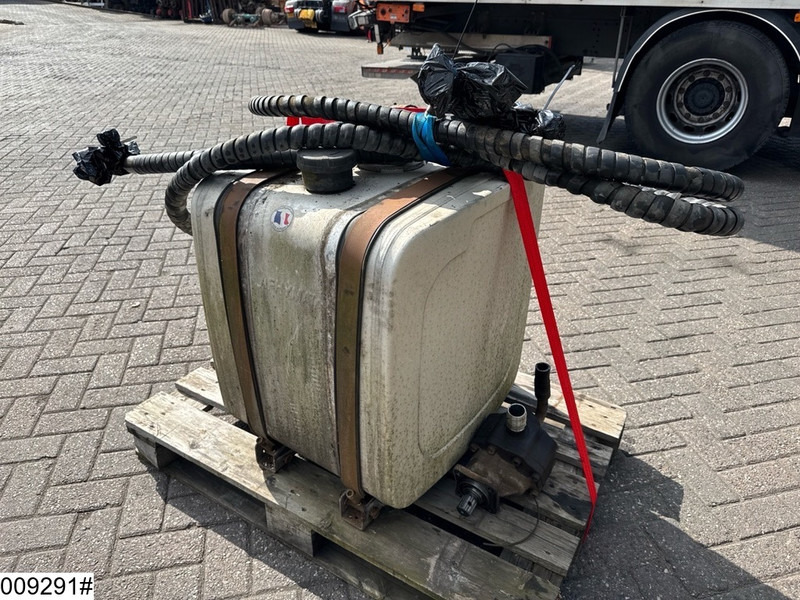 Universeel Pump, tank and hydraulic hoses - Бак для гидравлической жидкости для Грузовиков: фото 3 Universeel Pump, tank and hydraulic hoses - Бак для гидравлической жидкости для Грузовиков: фото 3