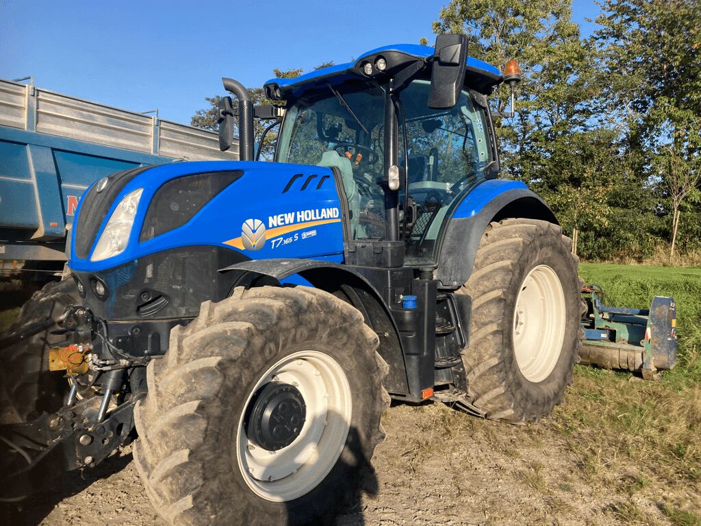 NEW HOLLAND T7.165S RANGE COMMAND S5 - Трактор: фото 1 NEW HOLLAND T7.165S RANGE COMMAND S5 - Трактор: фото 1