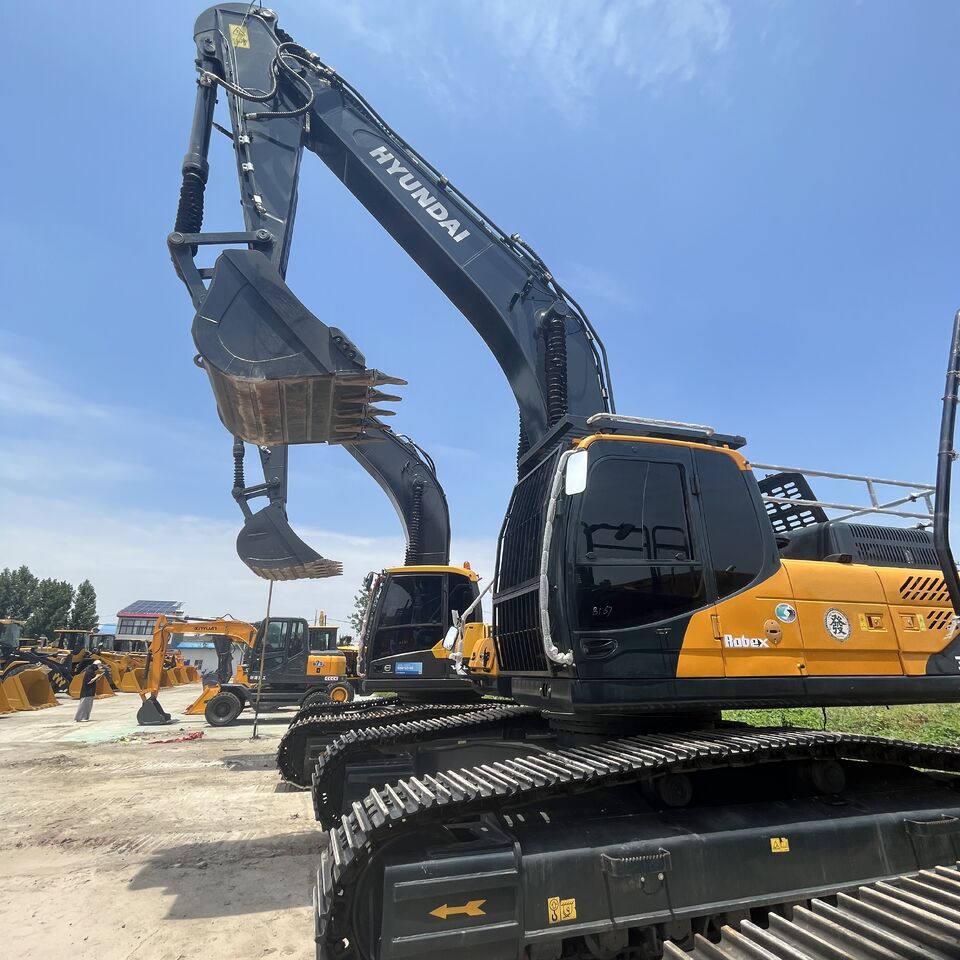 HYUNDAI R350 - Гусеничный экскаватор: фото 1 HYUNDAI R350 - Гусеничный экскаватор: фото 1