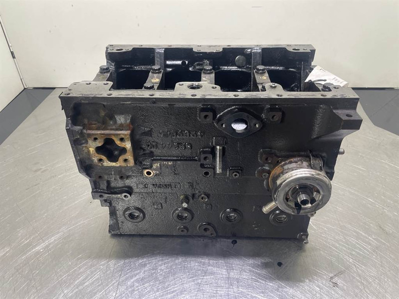 Ahlmann AS900-Cummins B3.3T-4989845-Crankcase/Unterblock - Двигатель для Строительной техники: фото 5 Ahlmann AS900-Cummins B3.3T-4989845-Crankcase/Unterblock - Двигатель для Строительной техники: фото 5