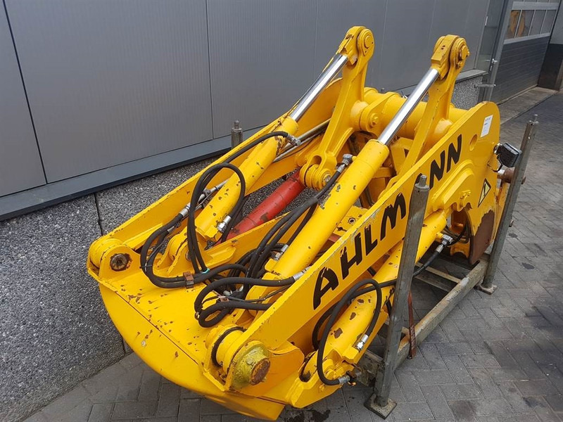 Ahlmann AZ 150 - Lifting framework/Schaufelarm/Giek - Стрела: фото 2 Ahlmann AZ 150 - Lifting framework/Schaufelarm/Giek - Стрела: фото 2