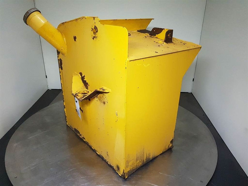 Рама/ Шасси для Строительной техники Ahlmann AZ210E-23103792L-Fuel tank/Kraftstofftank/Tank: фото 6