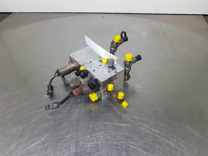 Case 921C-407165A1-Valve/Ventile/Ventiel - Гидравлика для Строительной техники: фото 1 Case 921C-407165A1-Valve/Ventile/Ventiel - Гидравлика для Строительной техники: фото 1