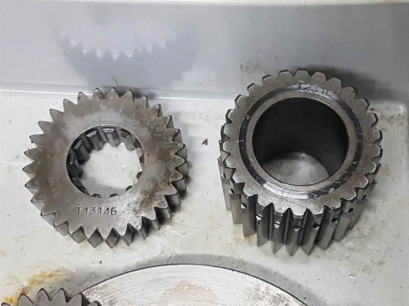 Гидравлика для Строительной техники Case -Komatsu 7511-046B-Swing motor/Schwenk-/Zwenkmotor: фото 9 Гидравлика для Строительной техники Case -Komatsu 7511-046B-Swing motor/Schwenk-/Zwenkmotor: фото 9