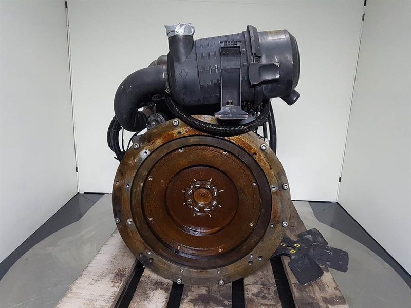 Deutz BF4M1011F - Engine/Motor - Двигатель для Строительной техники: фото 4 Deutz BF4M1011F - Engine/Motor - Двигатель для Строительной техники: фото 4