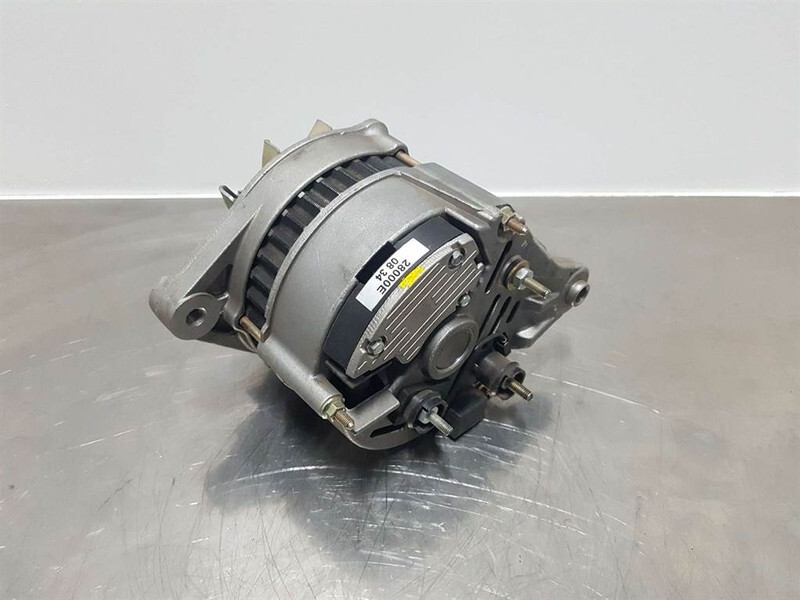 Hitachi 14V 55A-Alternator/Lichtmaschine/Dynamo - Двигатель для Строительной техники: фото 4 Hitachi 14V 55A-Alternator/Lichtmaschine/Dynamo - Двигатель для Строительной техники: фото 4