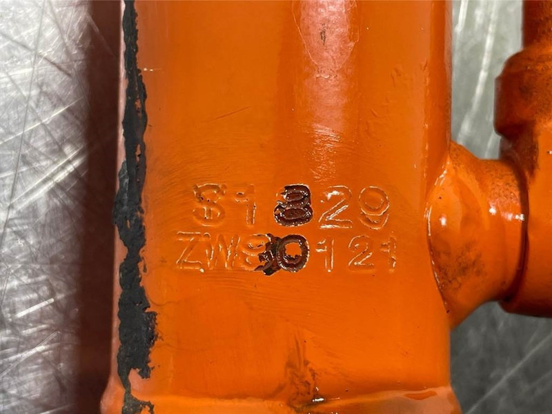 Hitachi ZW95LSD - Steering cylinder/Lenkzylinder - Гидравлика для Строительной техники: фото 4 Hitachi ZW95LSD - Steering cylinder/Lenkzylinder - Гидравлика для Строительной техники: фото 4