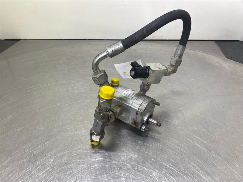 Manitou MT1840-259708-Gearpump/Zahnradpumpe/Tandwielpomp - Гидравлика для Строительной техники: фото 1 Manitou MT1840-259708-Gearpump/Zahnradpumpe/Tandwielpomp - Гидравлика для Строительной техники: фото 1