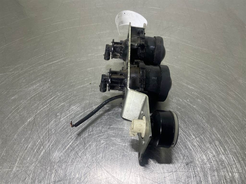 Mecalac 12MTX-5170184/5170185/5170186-Light/Leuchte - Электрическая система для Строительной техники: фото 3 Mecalac 12MTX-5170184/5170185/5170186-Light/Leuchte - Электрическая система для Строительной техники: фото 3