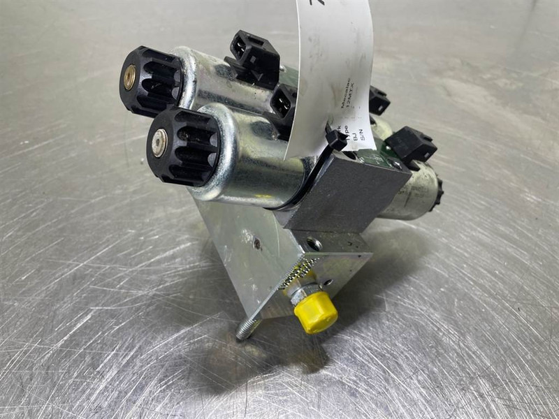 Mecalac 12MTX-6090364-NG6 Valve/Ventile/Ventiel - Гидравлика для Строительной техники: фото 4 Mecalac 12MTX-6090364-NG6 Valve/Ventile/Ventiel - Гидравлика для Строительной техники: фото 4