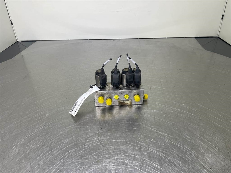 Sennebogen 835E-142529-Valve/Ventile/Ventiel - Гидравлика для Строительной техники: фото 1 Sennebogen 835E-142529-Valve/Ventile/Ventiel - Гидравлика для Строительной техники: фото 1