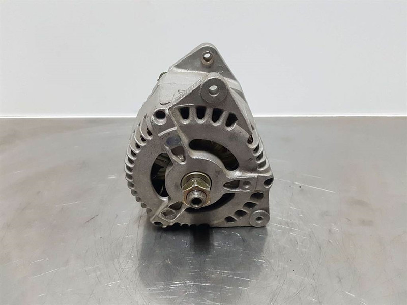 Terex Schaeff SKL873-28V 75A-Alternator/Lichtmaschine/Dynamo - Двигатель для Строительной техники: фото 2 Terex Schaeff SKL873-28V 75A-Alternator/Lichtmaschine/Dynamo - Двигатель для Строительной техники: фото 2