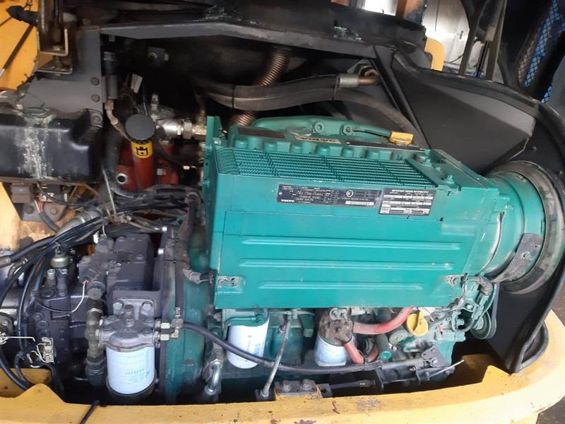 Колёсный погрузчик Volvo L 30 B-Z / SX (For parts): фото 6 Колёсный погрузчик Volvo L 30 B-Z / SX (For parts): фото 6
