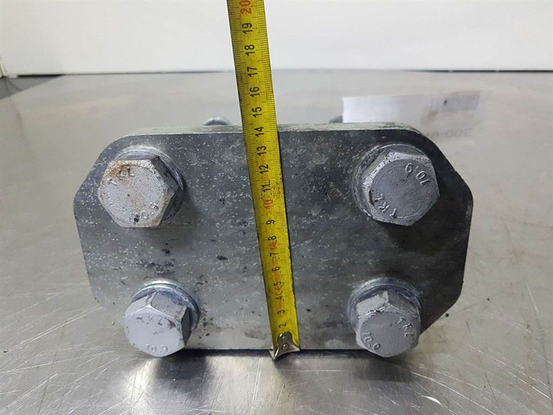 Yanmar V70-6435611004-Axle mounting/Achsbefestigung - Рама/ Шасси для Строительной техники: фото 4 Yanmar V70-6435611004-Axle mounting/Achsbefestigung - Рама/ Шасси для Строительной техники: фото 4