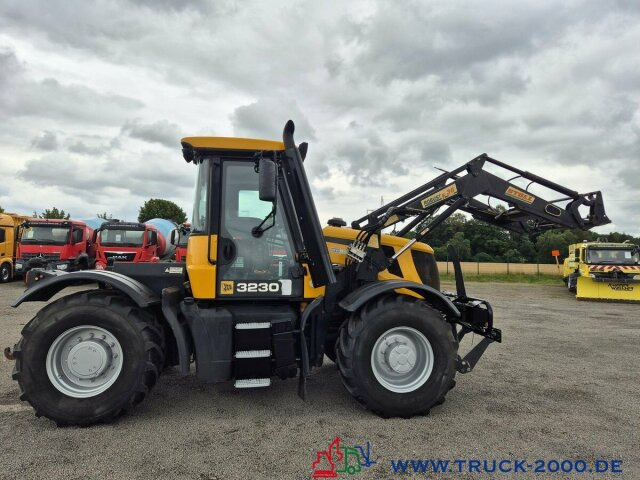 JCB Fastrac HMV 3230 2 Zapfwellen + Frontheber Stoll - Трактор: фото 5 JCB Fastrac HMV 3230 2 Zapfwellen + Frontheber Stoll - Трактор: фото 5