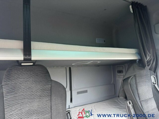 Mercedes-Benz 823 Schiebeplane L+R LBW nur 164TKM Gr.Haus 1.Hd - Тентованный грузовик: фото 2 Mercedes-Benz 823 Schiebeplane L+R LBW nur 164TKM Gr.Haus 1.Hd - Тентованный грузовик: фото 2