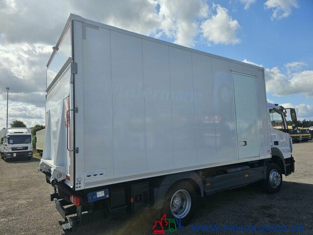 Mercedes-Benz Atego 1221 Koffer Ladebordwand 1.5t. seitl. Tür - Грузовик с закрытым кузовом: фото 2 Mercedes-Benz Atego 1221 Koffer Ladebordwand 1.5t. seitl. Tür - Грузовик с закрытым кузовом: фото 2