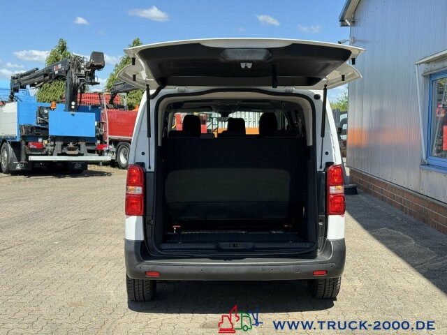 Opel Vivaro 9 Sitzer Klima vorne & hinten Navi + DAB - Микроавтобус, Пассажирский фургон: фото 2 Opel Vivaro 9 Sitzer Klima vorne & hinten Navi + DAB - Микроавтобус, Пассажирский фургон: фото 2