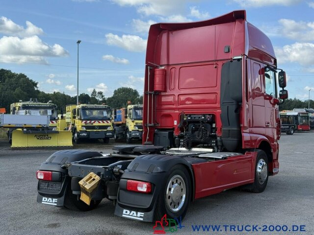 DAF XF 460 FT Super Space Cab 2 Betten + Kühlschrank - Тягач: фото 4 DAF XF 460 FT Super Space Cab 2 Betten + Kühlschrank - Тягач: фото 4