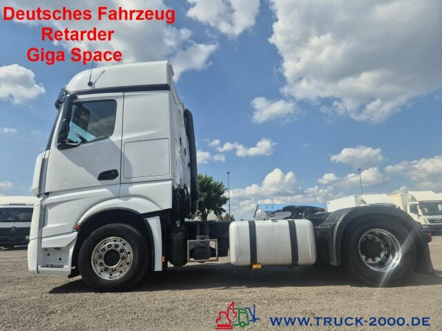 Mercedes-Benz Actros 1846 Giga Space Retarder 2 Betten - Тягач: фото 1 Mercedes-Benz Actros 1846 Giga Space Retarder 2 Betten - Тягач: фото 1
