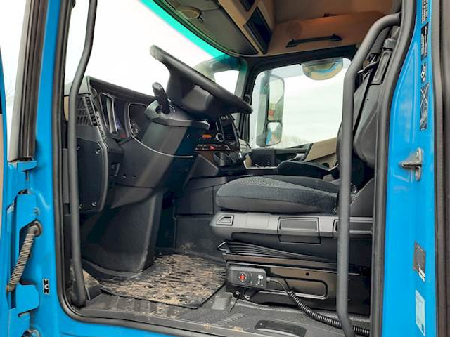 Фото интерьера 1: Тягач Mercedes-Benz ACTROS 1843