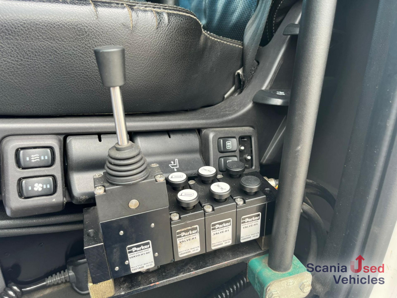 SCANIA R 500 B6x2NB HOOKLIFT 20T RETARDER FULL-AIR 9T - Грузовик-шасси: фото 3 SCANIA R 500 B6x2NB HOOKLIFT 20T RETARDER FULL-AIR 9T - Грузовик-шасси: фото 3