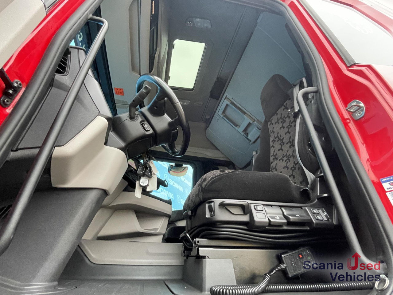 SCANIA R 450 A6x2/4NA RETARDER PTO LED NAVI - Тягач: фото 3 SCANIA R 450 A6x2/4NA RETARDER PTO LED NAVI - Тягач: фото 3