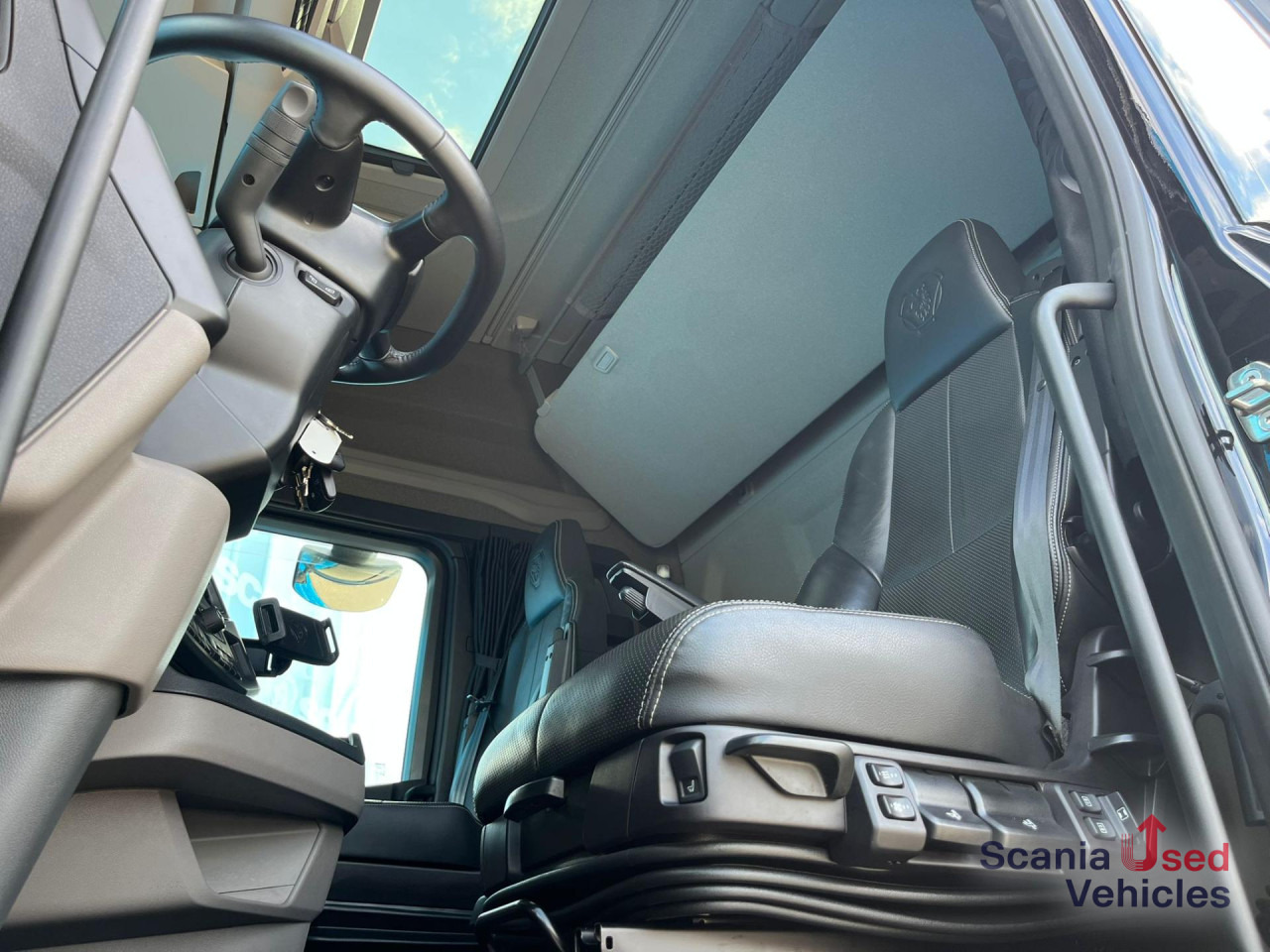 SCANIA S 500 A4x2NB RETARDER DIFF-L PARK AIRCO FULL AIR - Тягач: фото 2 SCANIA S 500 A4x2NB RETARDER DIFF-L PARK AIRCO FULL AIR - Тягач: фото 2