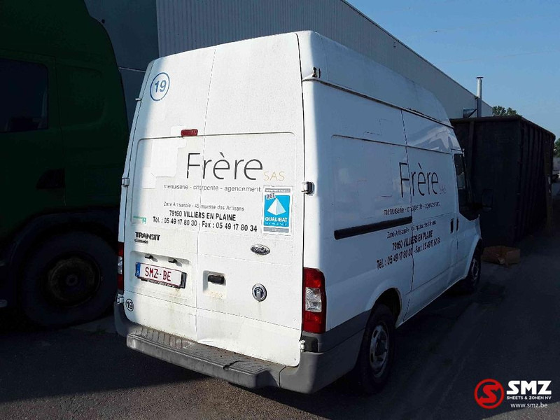 Фургон с закрытым кузовом Ford Transit: фото 10