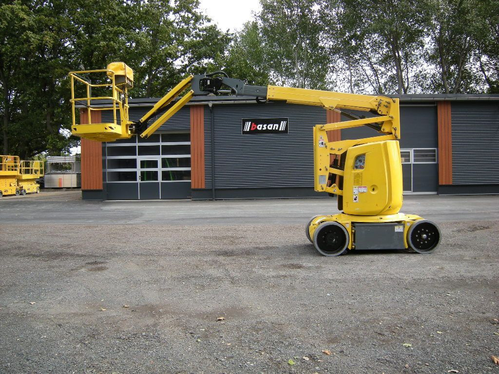 Haulotte HA12CJ+ , AH 12m, Korbarm drehbar - Грузовик с подъемником: фото 1 Haulotte HA12CJ+ , AH 12m, Korbarm drehbar - Грузовик с подъемником: фото 1