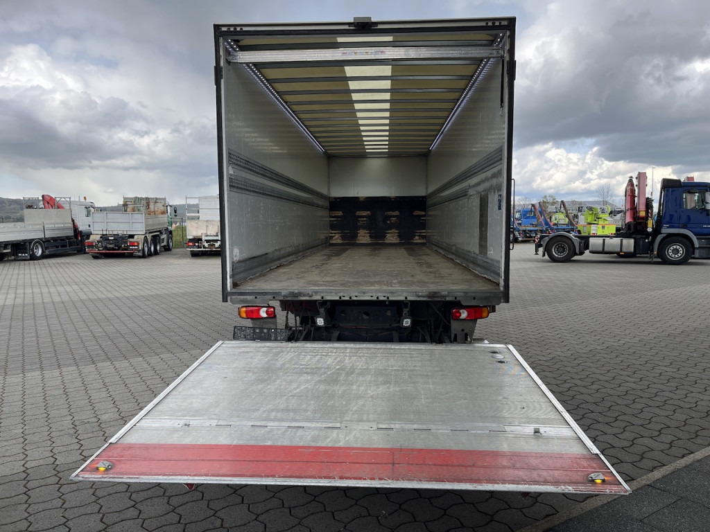 Iveco 120E25 Eurocargo 4x2 Koffer | Ladebordwand - Грузовик с закрытым кузовом: фото 2 Iveco 120E25 Eurocargo 4x2 Koffer | Ladebordwand - Грузовик с закрытым кузовом: фото 2
