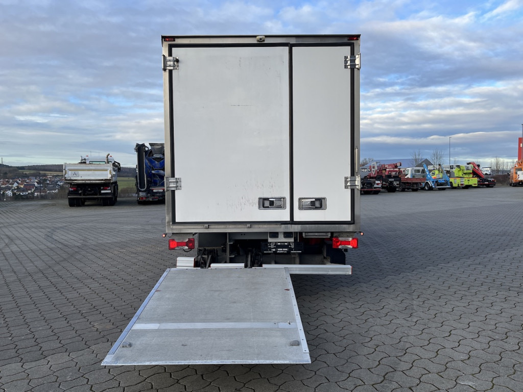 Iveco 70C18 Daily Tiefkühlkoffer mit Ladebordwand - Фургон-рефрижератор: фото 3 Iveco 70C18 Daily Tiefkühlkoffer mit Ladebordwand - Фургон-рефрижератор: фото 3